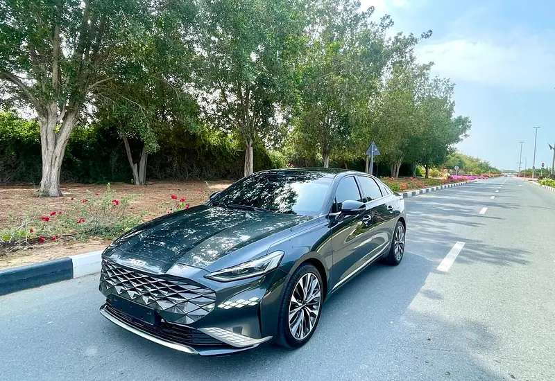 2023 Kia K8 