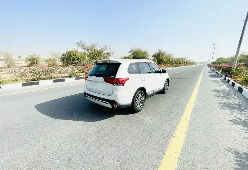 2020 Mitsubishi Outlander GLX Medium Line