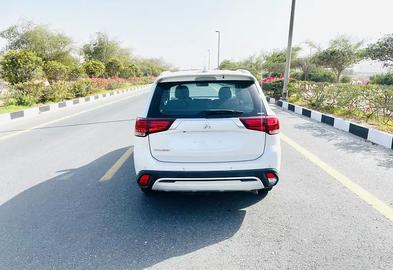 2020 Mitsubishi Outlander GLX Medium Line