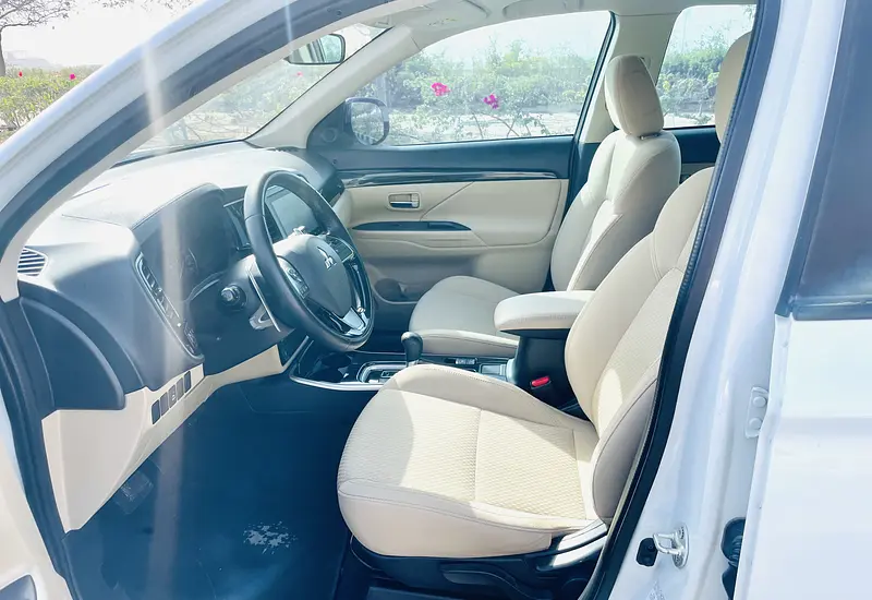 2020 Mitsubishi Outlander GLX Medium Line
