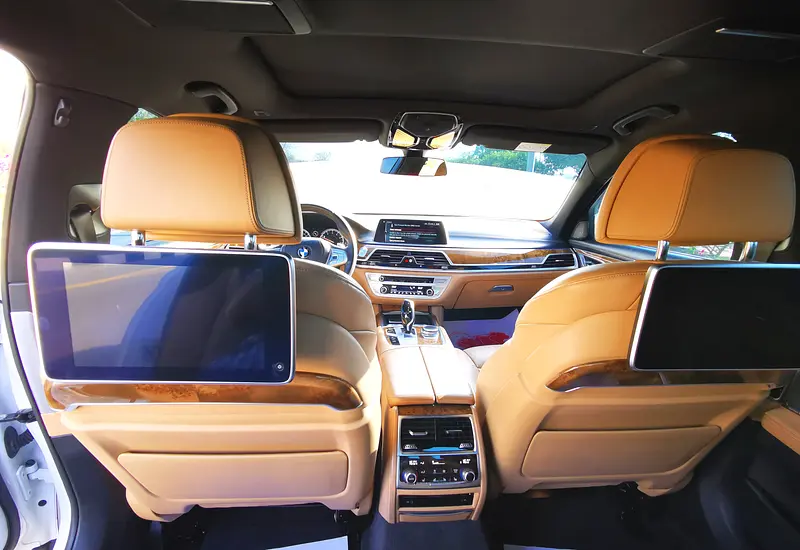 2016 BMW 740Li 