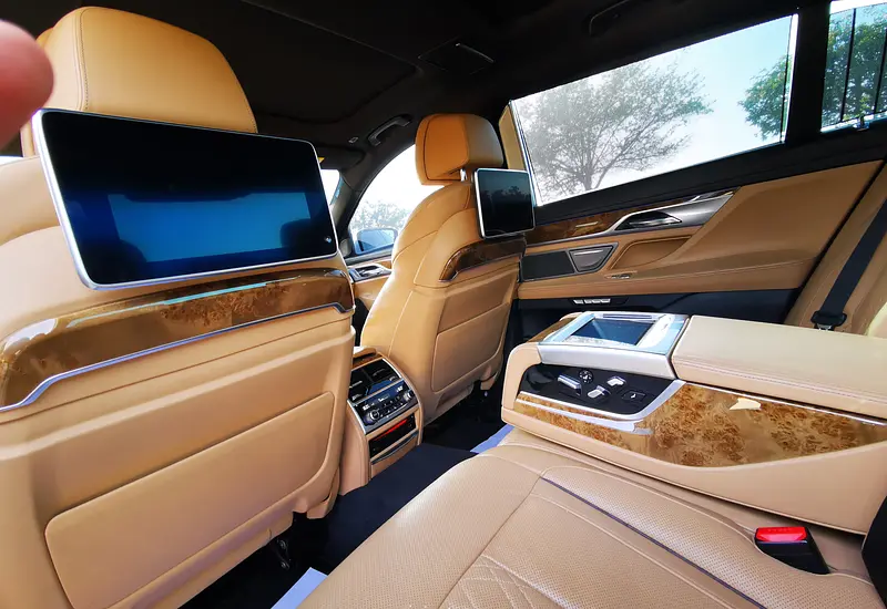 2016 BMW 740Li 