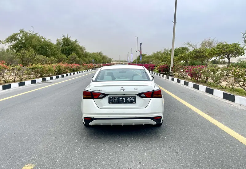 2022 Nissan Altima SE