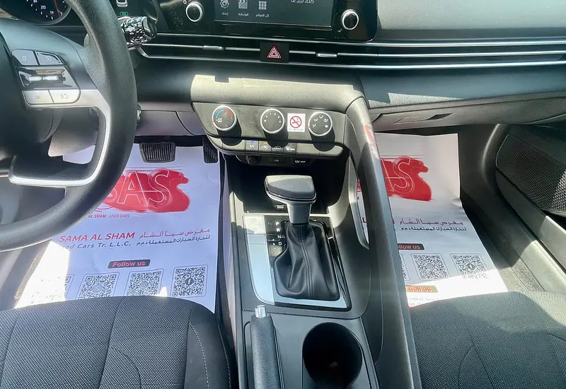 2022 Hyundai Elantra Comfort