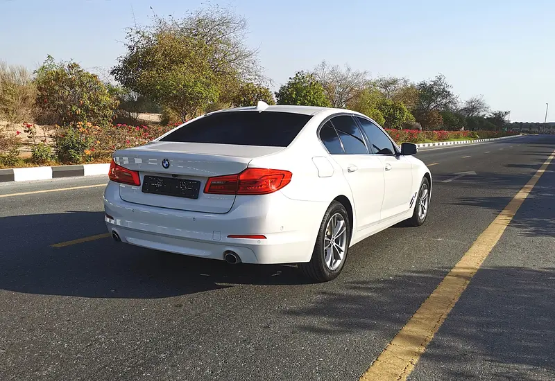2020 BMW 5 Series 520iA