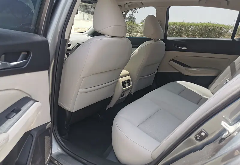 2020 Nissan Altima SV