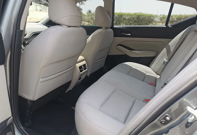 2020 Nissan Altima SV
